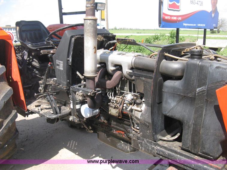 image for item D8303 1993 AGCO Allis 4660 tractor