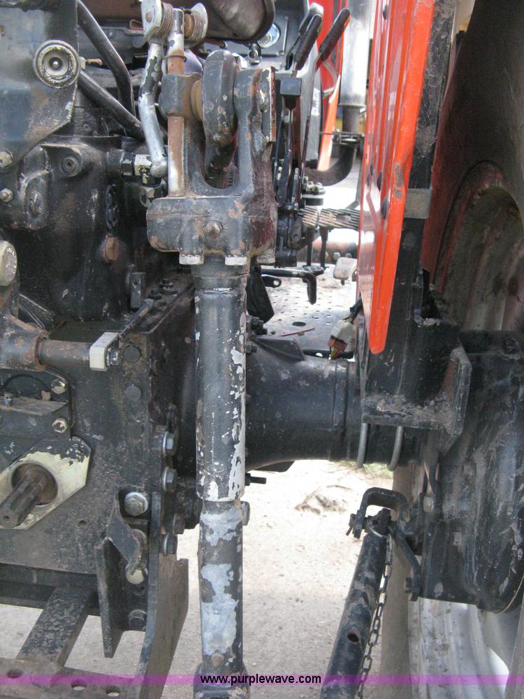 image for item D8303 1993 AGCO Allis 4660 tractor