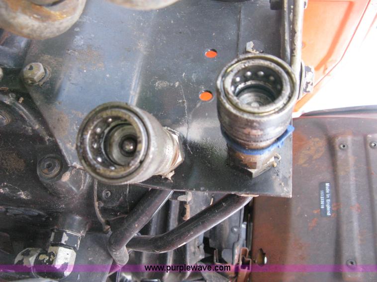 image for item D8303 1993 AGCO Allis 4660 tractor