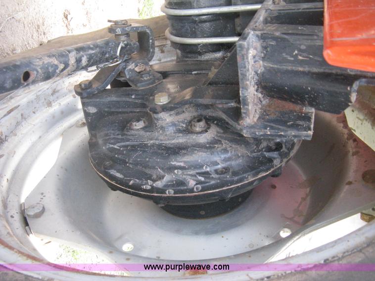 image for item D8303 1993 AGCO Allis 4660 tractor