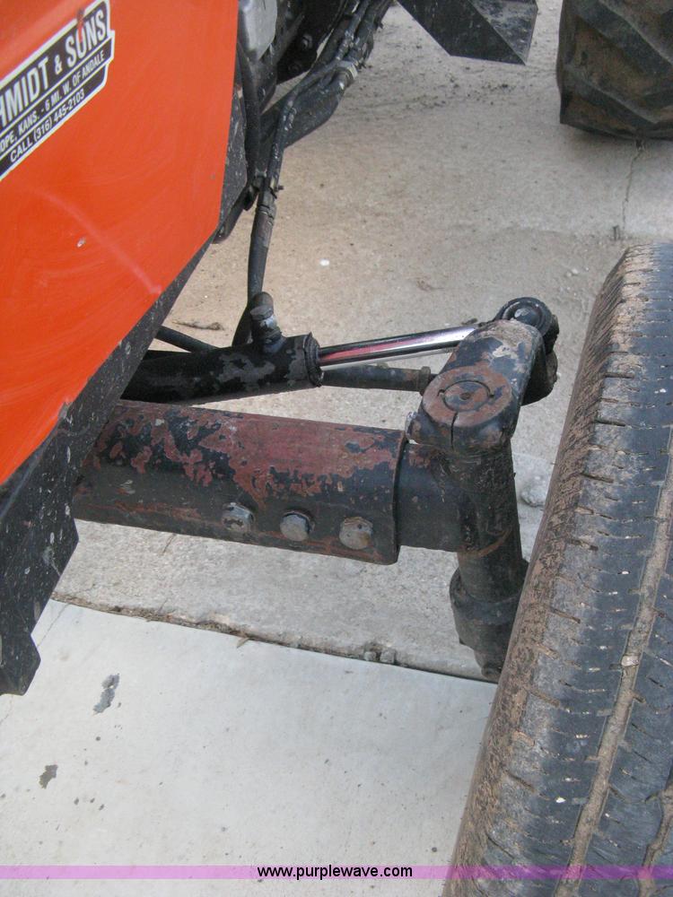 image for item D8303 1993 AGCO Allis 4660 tractor