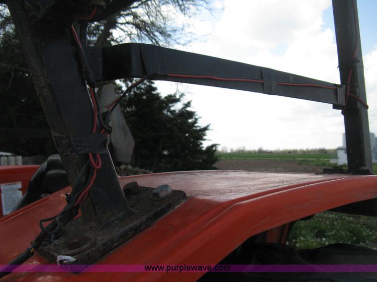 image for item D8303 1993 AGCO Allis 4660 tractor