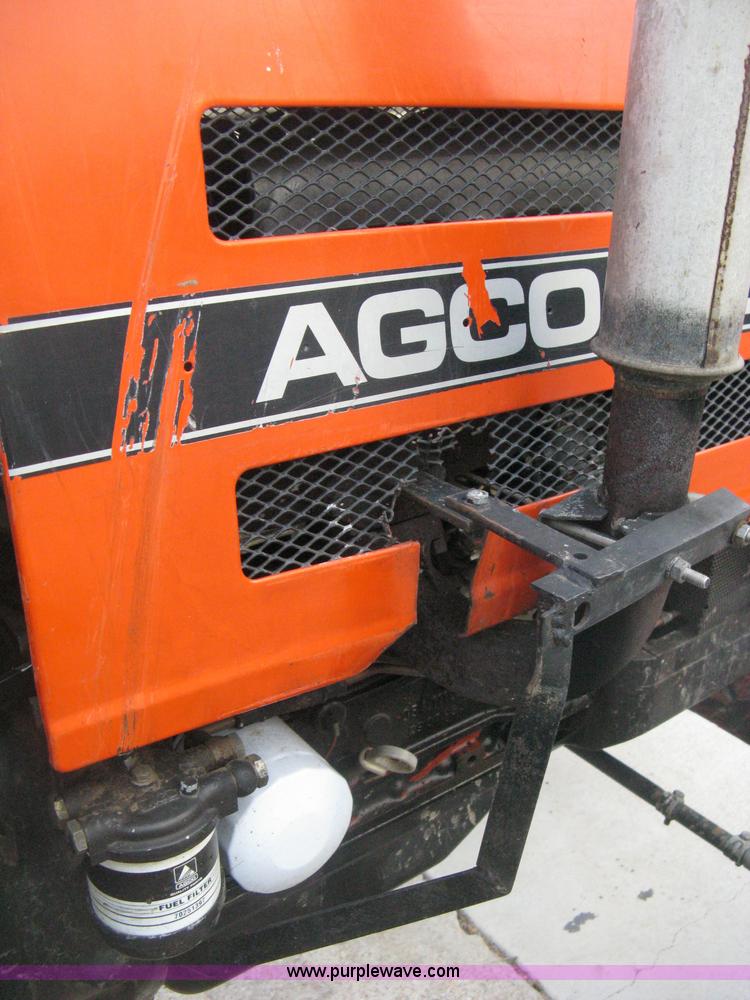 image for item D8303 1993 AGCO Allis 4660 tractor