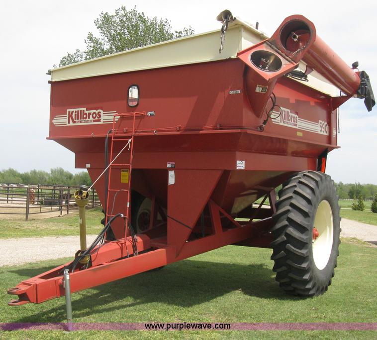 image for item D8311 2002 Killbros 590 grain cart