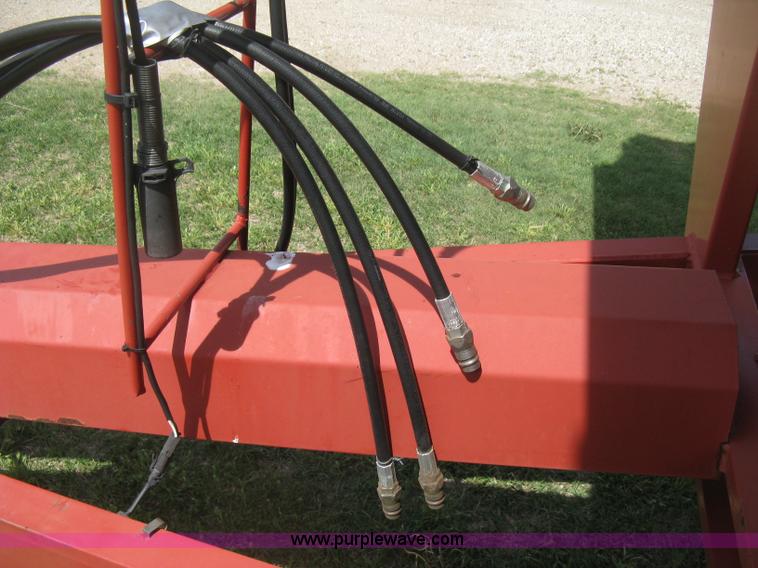 image for item D8311 2002 Killbros 590 grain cart