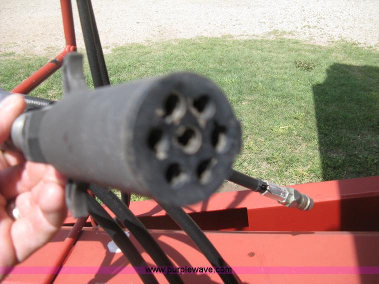 image for item D8311 2002 Killbros 590 grain cart