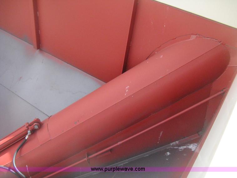 image for item D8311 2002 Killbros 590 grain cart