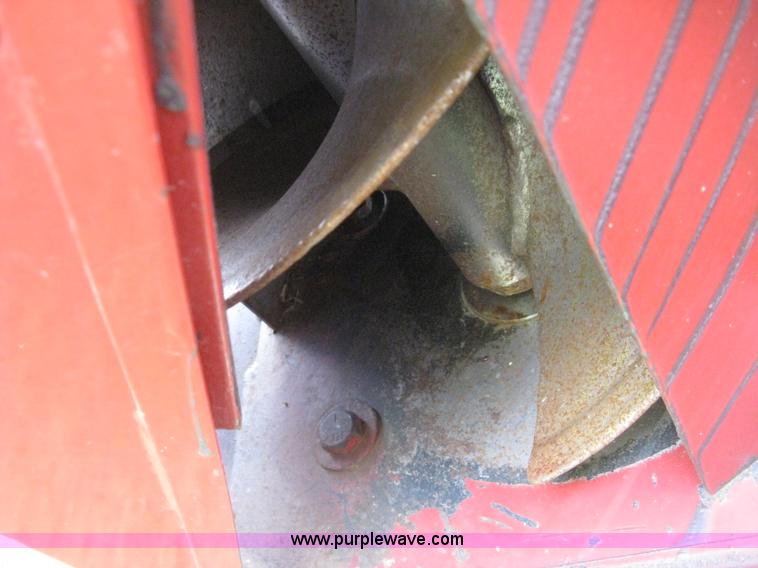 image for item D8311 2002 Killbros 590 grain cart