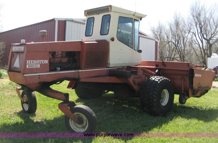 image for item E3448 Hesston 6600 self-propelled swather