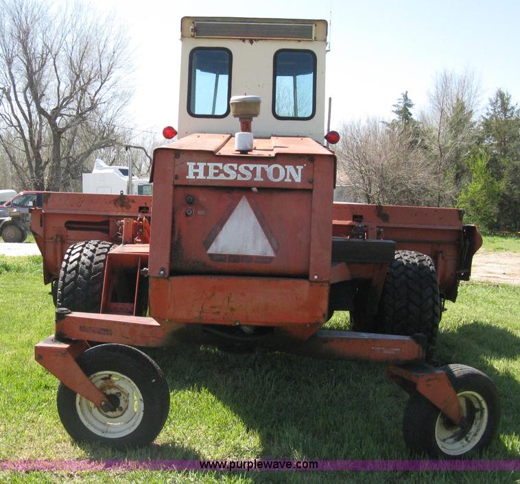 image for item E3448 Hesston 6600 self-propelled swather