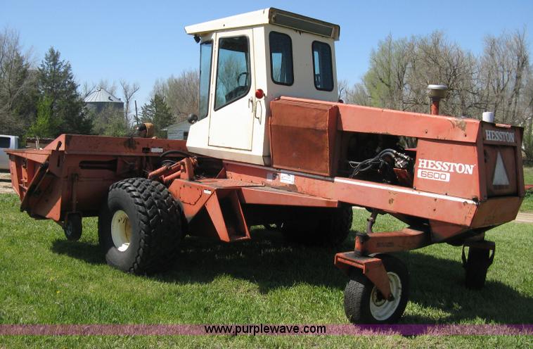 image for item E3448 Hesston 6600 self-propelled swather