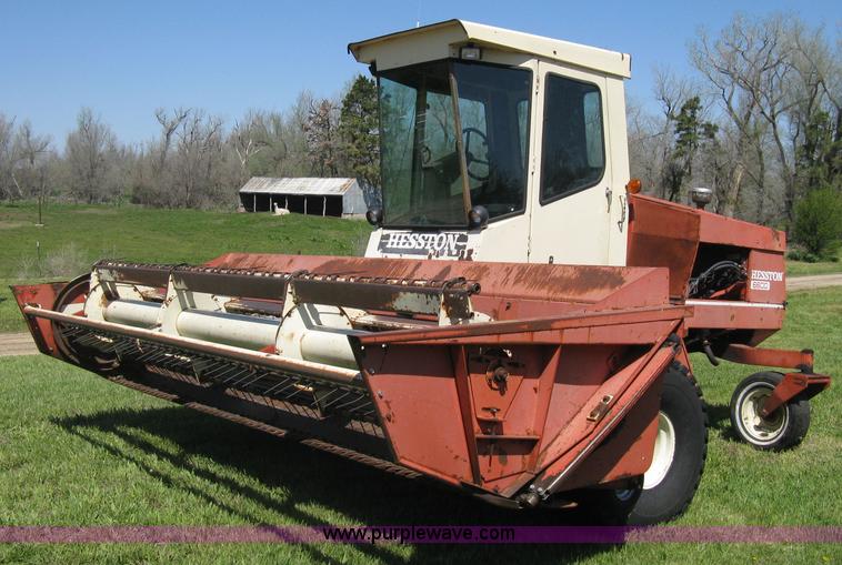 image for item E3448 Hesston 6600 self-propelled swather