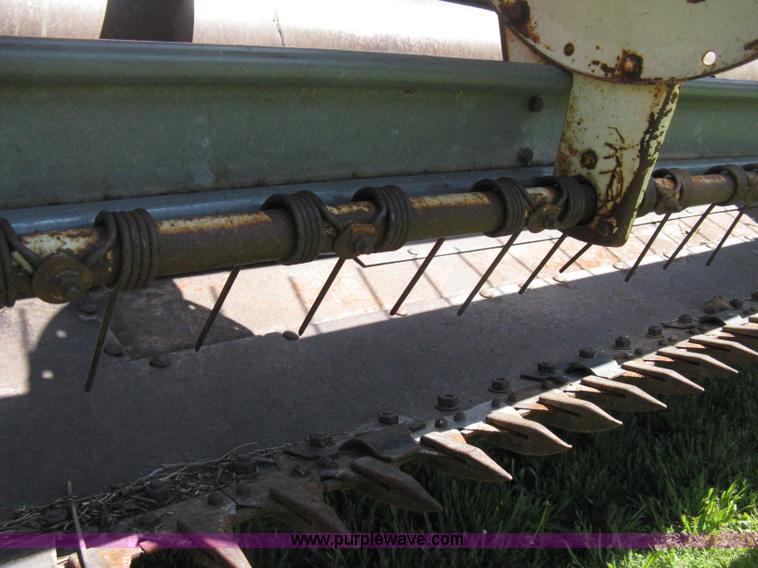 image for item E3448 Hesston 6600 self-propelled swather