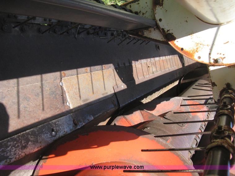 image for item E3448 Hesston 6600 self-propelled swather