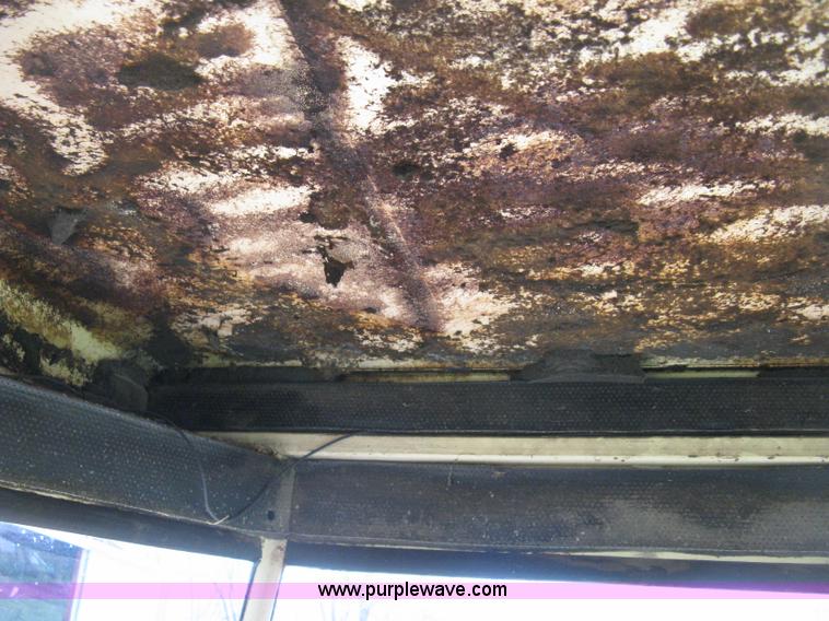 image for item E3448 Hesston 6600 self-propelled swather