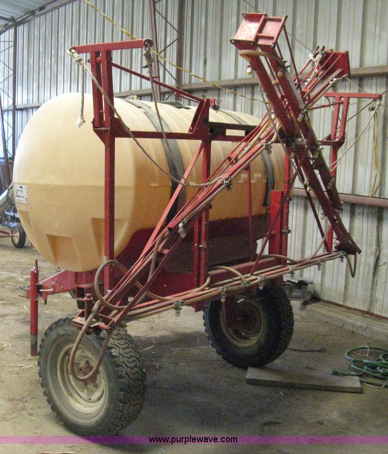 Pull behind sprayer in Canton, KS Item E3449 sold Purple Wave