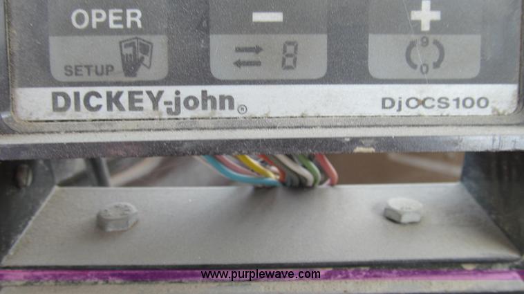 image for item E3922 1986 International S2500 Dempster liquid floater truck