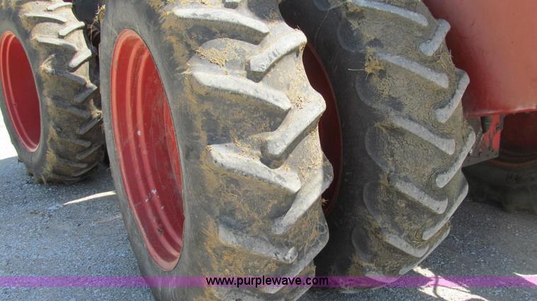 image for item E3942 1976 International 4366 4WD tractor