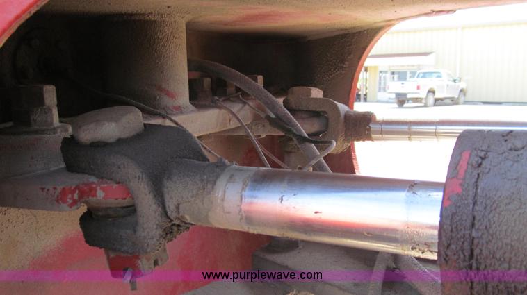 image for item E3942 1976 International 4366 4WD tractor