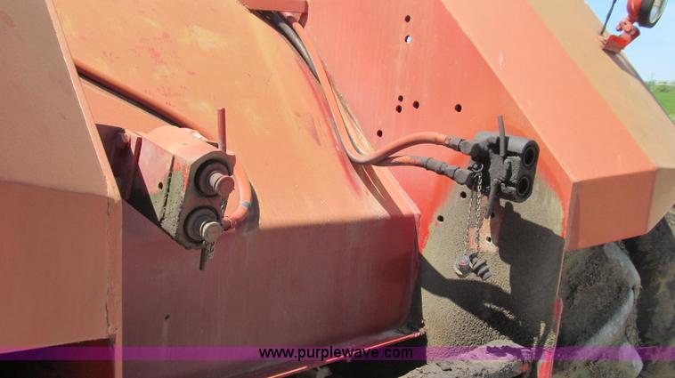 image for item E3942 1976 International 4366 4WD tractor