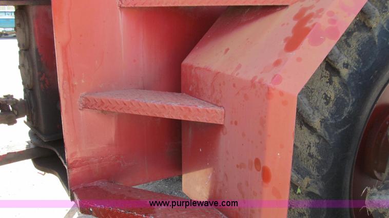 image for item E3942 1976 International 4366 4WD tractor