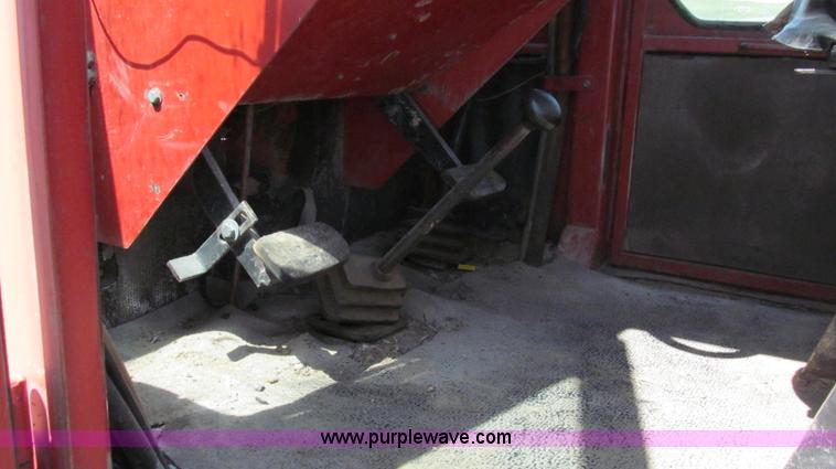 image for item E3942 1976 International 4366 4WD tractor