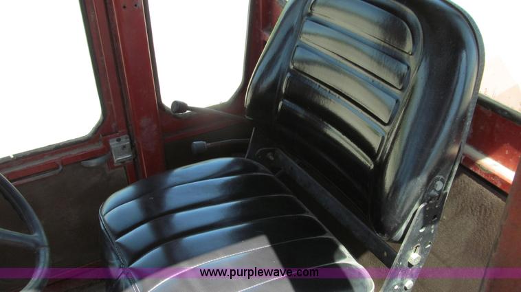 image for item E3942 1976 International 4366 4WD tractor