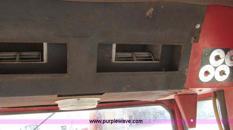 image for item E3942 1976 International 4366 4WD tractor