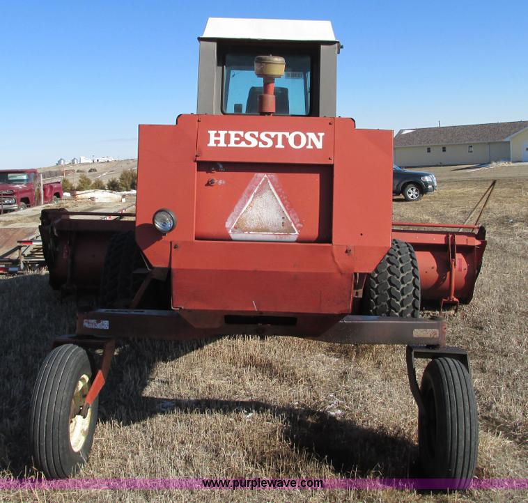 image for item E5028 1982 Hesston 6650 self-propelled swather