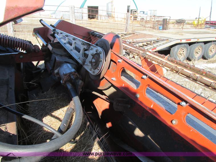 image for item E5028 1982 Hesston 6650 self-propelled swather