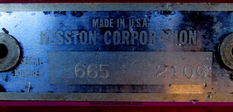 image for item E5028 1982 Hesston 6650 self-propelled swather