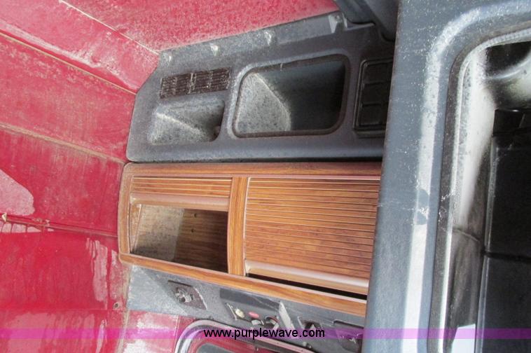 image for item E5032 Unibilt Ultracab 60" sleeper