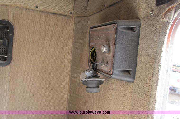 image for item E5033 36" semi truck sleeper