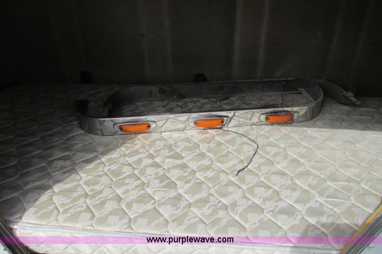 image for item E5033 36" semi truck sleeper