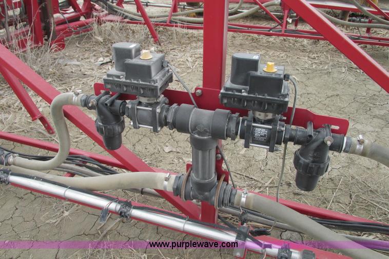 image for item E5129 Case IH Patriot spray booms