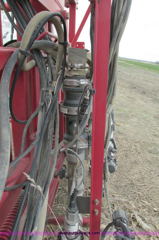image for item E5129 Case IH Patriot spray booms