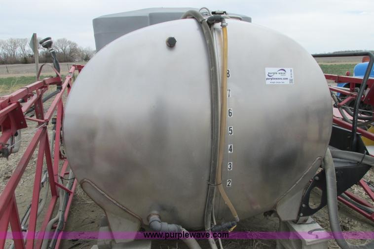 Case IH Patriot stainless steel tank in Gayville , SD Item E5130 sold