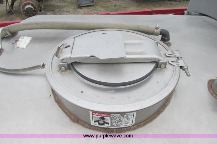 image for item E5130 Case IH Patriot stainless steel tank