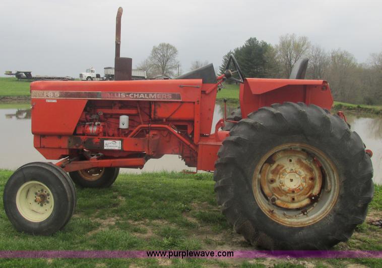 image for item E7204 Allis Chalmers 185 tractor