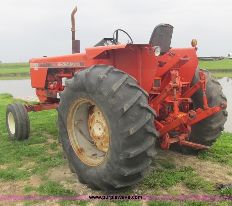 image for item E7204 Allis Chalmers 185 tractor