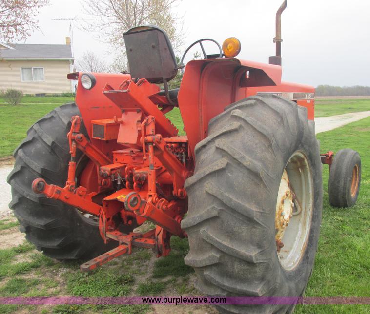 image for item E7204 Allis Chalmers 185 tractor