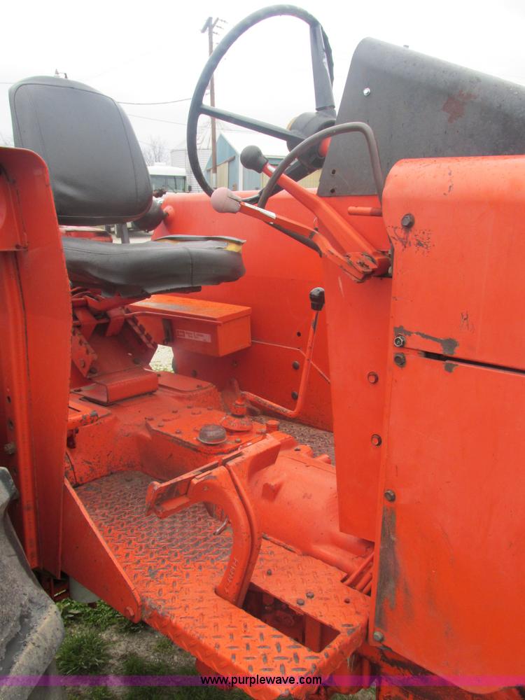 image for item E7204 Allis Chalmers 185 tractor