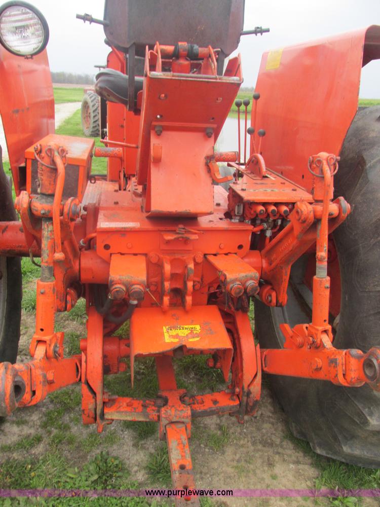 image for item E7204 Allis Chalmers 185 tractor