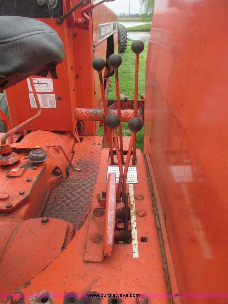 image for item E7204 Allis Chalmers 185 tractor