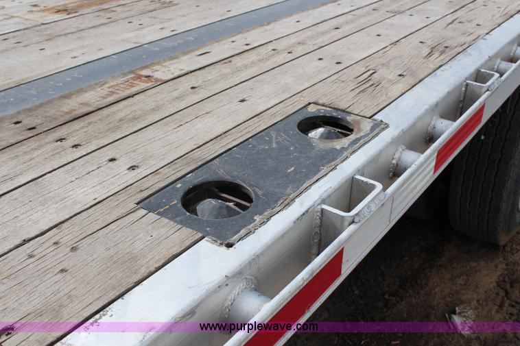 image for item F2890 2011 Transcraft DTL-2100 drop deck trailer