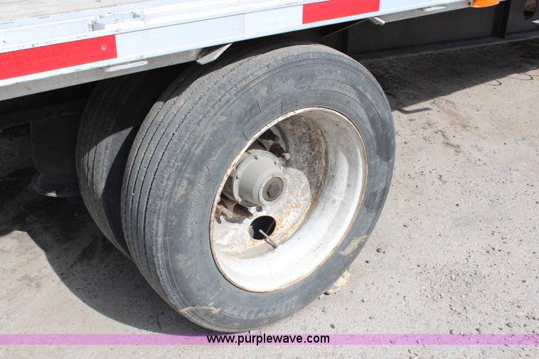 image for item F2890 2011 Transcraft DTL-2100 drop deck trailer