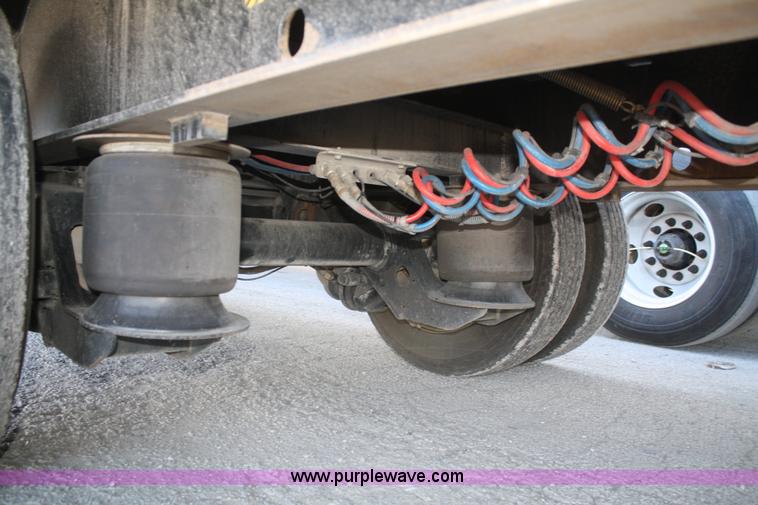 image for item F2890 2011 Transcraft DTL-2100 drop deck trailer