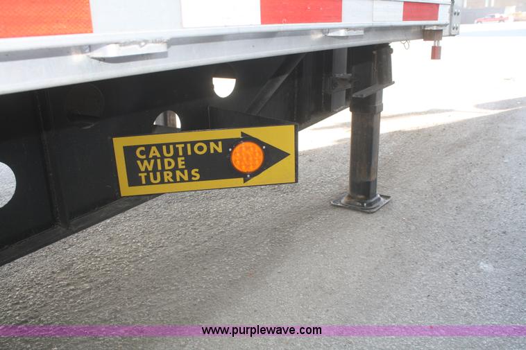 image for item F2890 2011 Transcraft DTL-2100 drop deck trailer