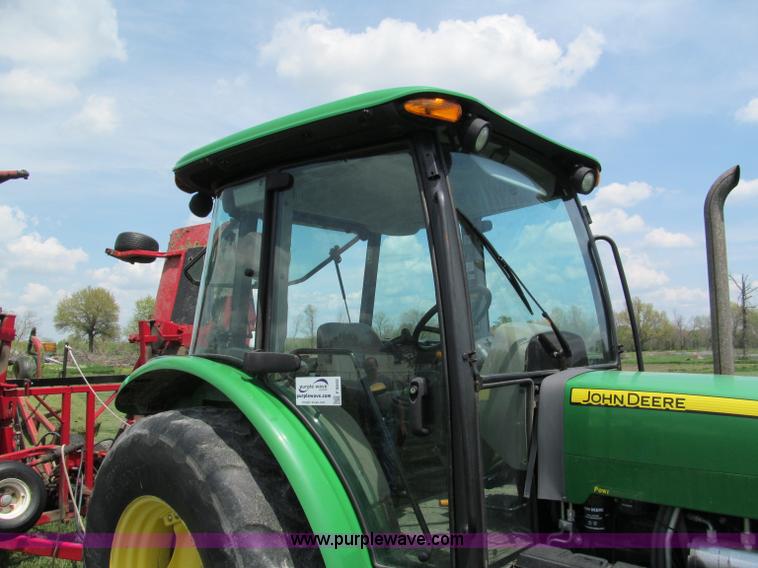 image for item F5042 2009 John Deere 5603 MFWD tractor