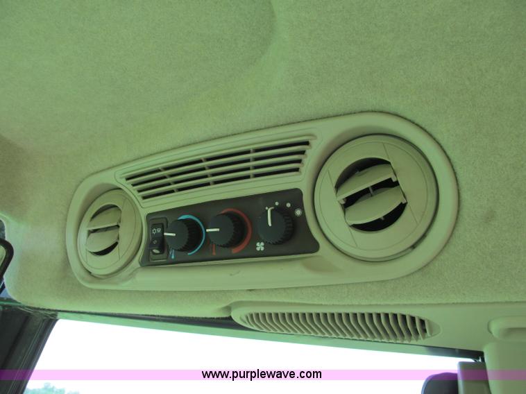 image for item F5042 2009 John Deere 5603 MFWD tractor